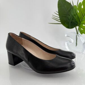 Paul Green Samona Pump Womens 8 Black Leather Low Block Heel Round Toes Comfort